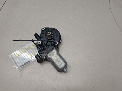 Моторчик стеклоподъёмника задний левый для Toyota Hilux 2005-2015