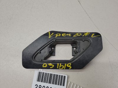 Кронштейн форсунки омывателя фары правый для Porsche Cayenne 958 2010-2018