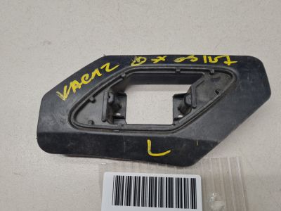 Кронштейн форсунки омывателя фары левый для Porsche Cayenne 958 2010-2018