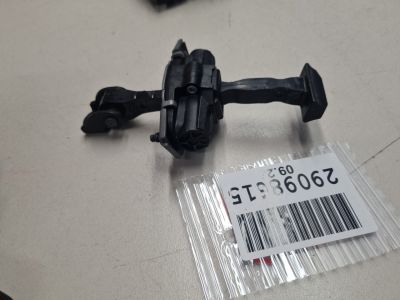 Ограничитель двери передней правой для Fiat 500X 2014-2023