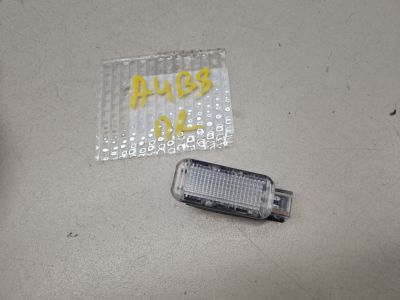 Плафон подсветки багажника для Audi A4 B8 2007-2015