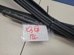 Уплотнитель стекла передней левой двери