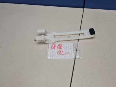 Кронштейн замка двери передний левый для Nissan Qashqai J10 2006-2014