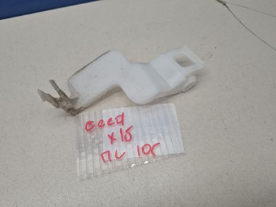 Кронштейн замка двери передний левый для KIA Ceed 2007-2012