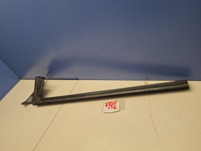 Накладка стекла передней правой двери для BMW 6 F06 Grand Coupe 2011-2017