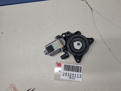 Моторчик стеклоподъёмника задний левый для KIA Sportage 2015-2021