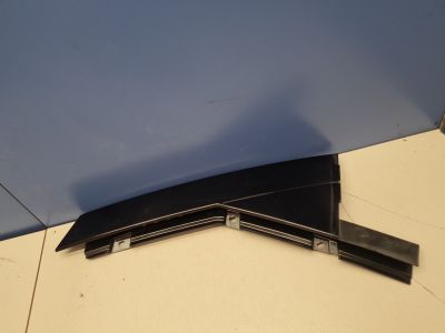 Накладка рамки двери задняя левая для Volvo V90 Cross Country 2017-