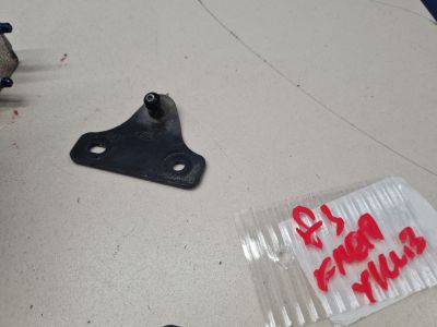 Кронштейн амортизатора двери багажника для Ford Focus 3 2011-2019