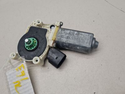 Моторчик стеклоподъёмника передний правый для BMW X6 E71 E72 2007-2014