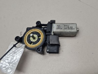 Моторчик стеклоподъёмника передний правый для BMW 3 F30 2011-2018