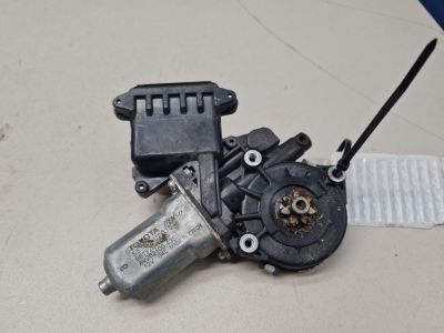 Моторчик стеклоподъёмника передний правый для Toyota Avensis T27 2008-2018