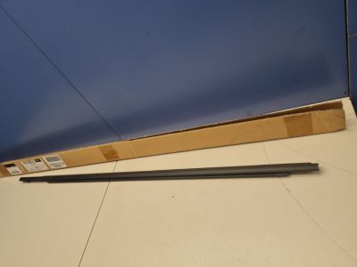 Молдинг стекла передней правой двери для Mitsubishi Outlander GF 2012-