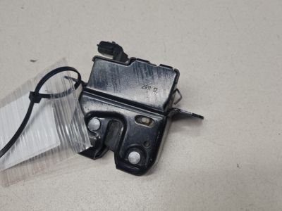 Замок багажника для Renault Duster 2010-