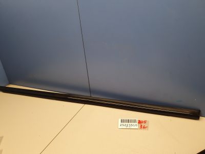 Молдинг стекла задней левой двери для Mercedes C-klasse W205 2014-