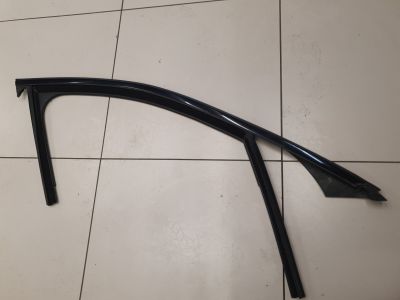 Уплотнитель стекла передней правой двери для Mercedes C-klasse W205 2014-