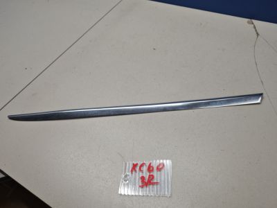 Молдинг стекла глухого заднего правого для Volvo XC60 2008-2017
