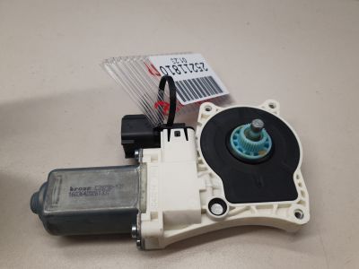 Моторчик стеклоподъёмника передний левый для Land Rover Discovery Sport 2014-