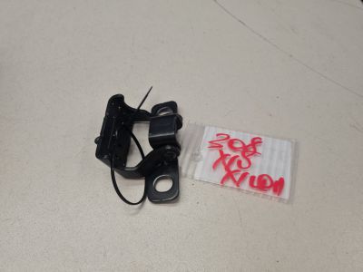 Петля двери багажника правая для Peugeot 308 2007-2015