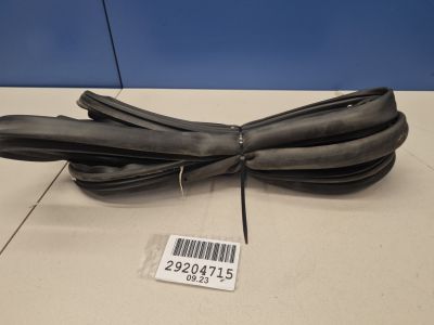 Уплотнитель двери задней для Porsche Cayenne 955 957 2003-2010