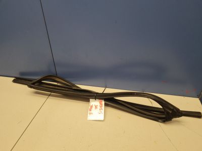 Уплотнитель стекла двери задний левый для Toyota Avensis T27 2008-2018