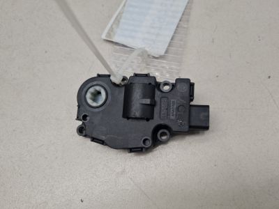Моторчик заслонки отопителя для BMW 1 F20 F21 2011-2019