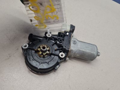 Моторчик стеклоподъёмника задний правый для Mitsubishi L200 KB 2006-2016