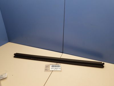 Накладка стекла задней правой двери для Volkswagen Touareg 2010-2018