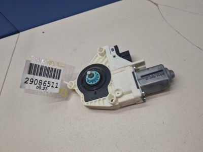 Моторчик стеклоподъёмника задний правый для Skoda Octavia A7 2013-2020