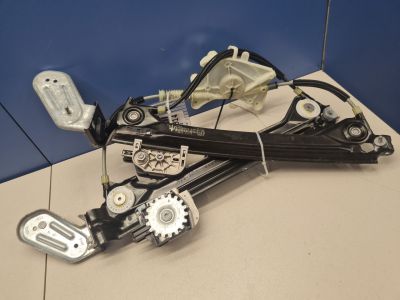 Стеклоподъемник задний правый для Maserati Ghibli 2013-