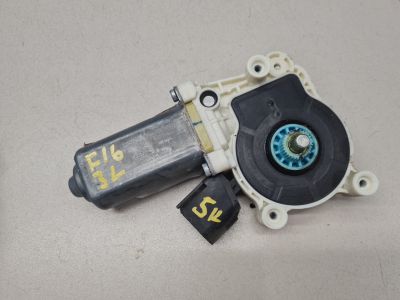 Моторчик стеклоподъёмника левый для BMW X6 M F86 2014-