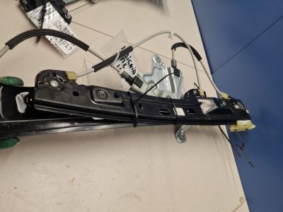 Стеклоподъемник передний правый для Opel Insignia 2008-2017