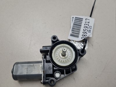 Моторчик стеклоподъёмника задний левый для Nissan Qashqai J11E 2014-