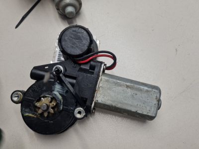 Моторчик стеклоподъёмника задний правый для Lifan X50 2015-