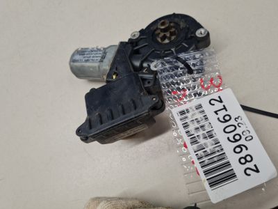 Моторчик стеклоподъёмника задний левый для Toyota CorollaVerso R10 2004-2009