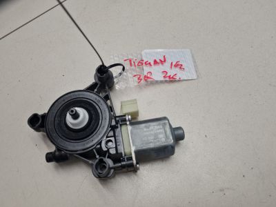 Моторчик стеклоподъёмника задний правый для Volkswagen Tiguan 2017-