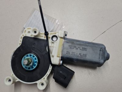 Моторчик стеклоподъёмника правый для BMW X6 F16 2014-2020