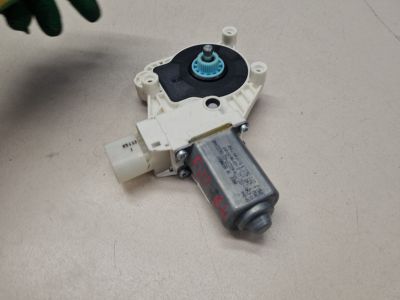 Моторчик стеклоподъёмника левый для BMW 5 F10 2009-2017