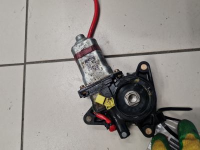 Моторчик стеклоподъёмника задний правый для Suzuki Grand Vitara 1998-2005