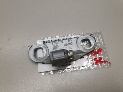 Петля двери передней правой верхняя для Volvo S60 2010-2018