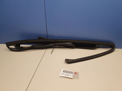 Уплотнитель стекла двери задний левый для Mercedes E-klasse W212 2009-2016