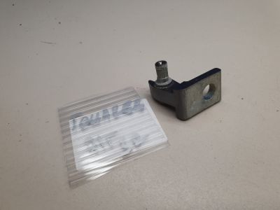 Петля двери правая для Volkswagen Touareg 2010-2018