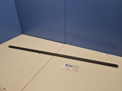 Молдинг стекла задней левой двери для Volvo V70 2007-2016