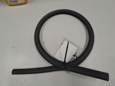 Уплотнитель двери передней левой для Mercedes CLA-klasse C117 2013-2019