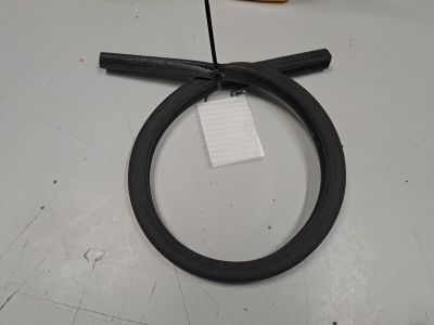 Уплотнитель двери задней левой для Mercedes CLA-klasse C117 2013-2019