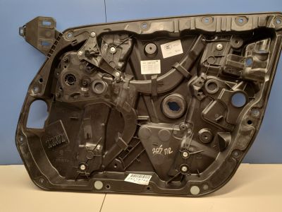 Стеклоподъемник передний правый для Mercedes C-klasse W205 2014-