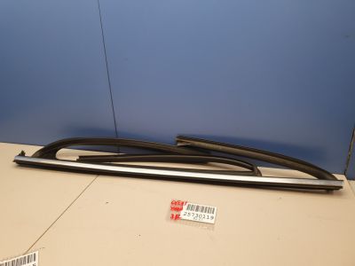 Уплотнитель стекла двери задний правый для Skoda Octavia A7 2013-2020