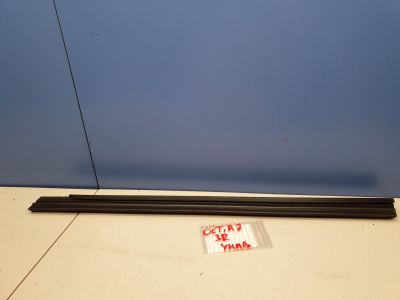 Накладка стекла задней правой двери для Skoda Octavia A7 2013-2020