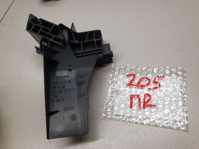 Кронштейн замка двери передний правый для Mercedes C-klasse W205 2014-