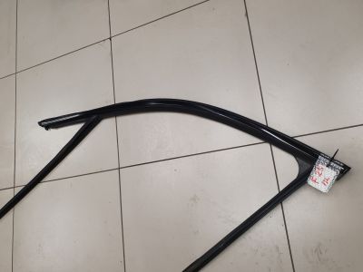 Уплотнитель стекла передней левой двери для BMW X3 F25 2010-2017