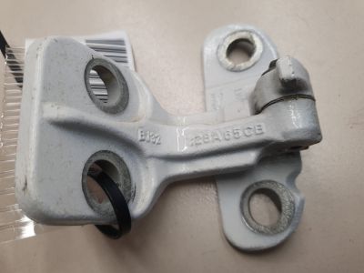 Петля двери задней левой для Land Rover Discovery Sport 2014-